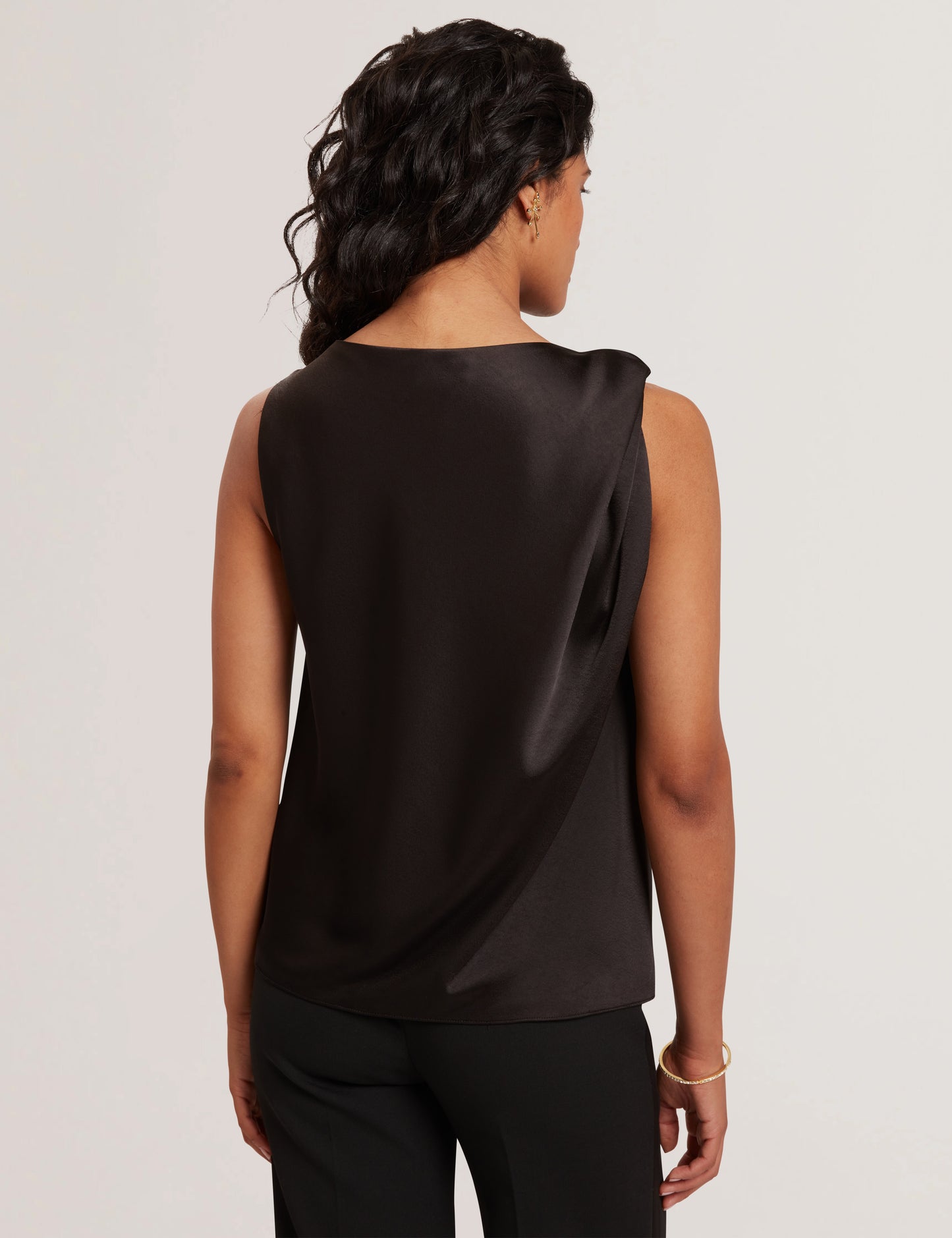 MIONA - Sleveless Twist Detail Top