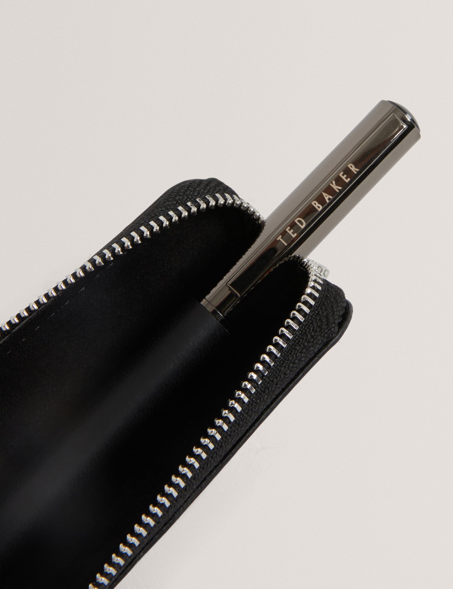 GLENVIL - Printed Pencil Case and Pen Set