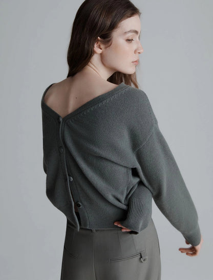 BIG - Back-neck sweater