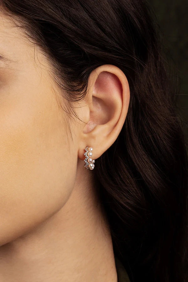 UP AND DOWN - Up and Down Earrings with Pearls