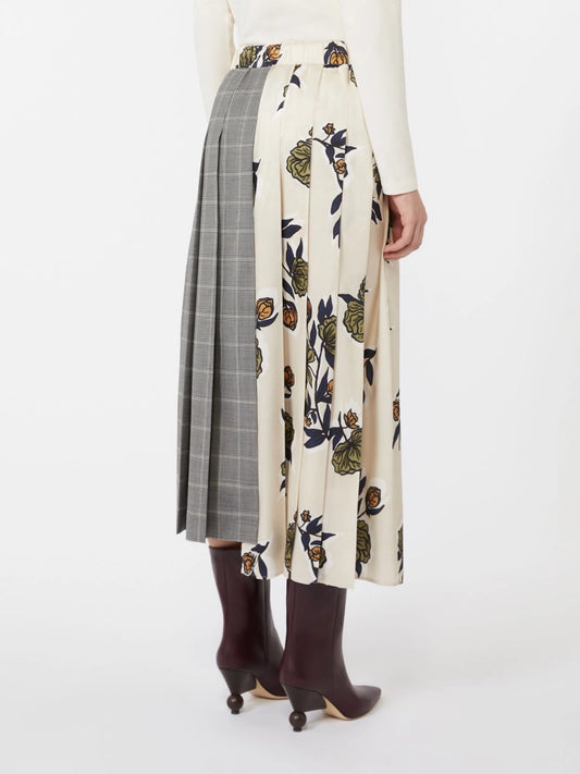 ETRA - Pleated skirt in patterned twill