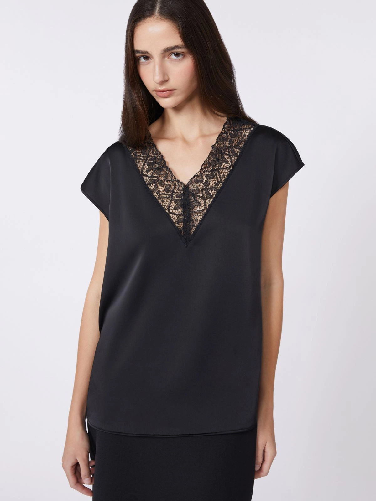 WKDSTAFFA - Feminine satin top